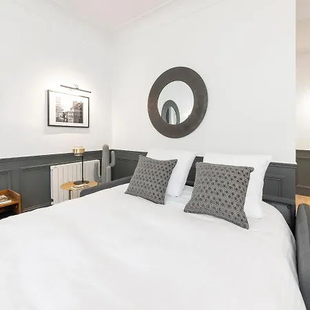 Livinparis - Luxury 3 Bedrooms Opera I Apartment Paris