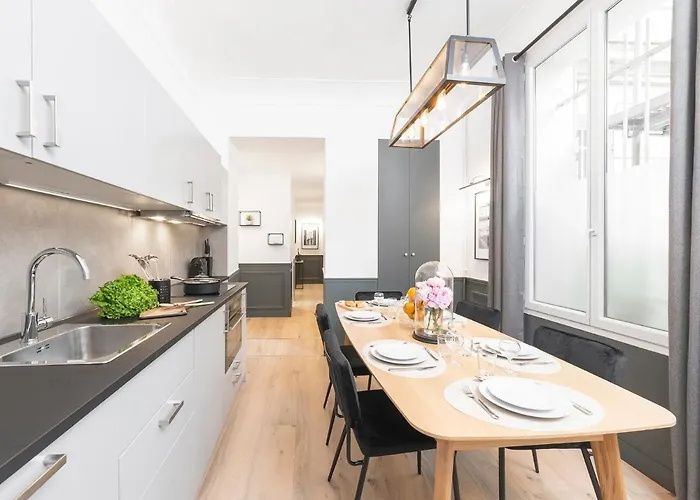 Livinparis - Luxury 3 Bedrooms Opera I * Paris