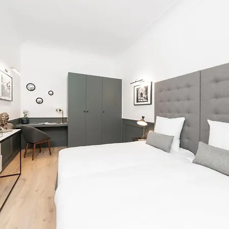 Livinparis - Luxury 3 Bedrooms Opera I Apartmán